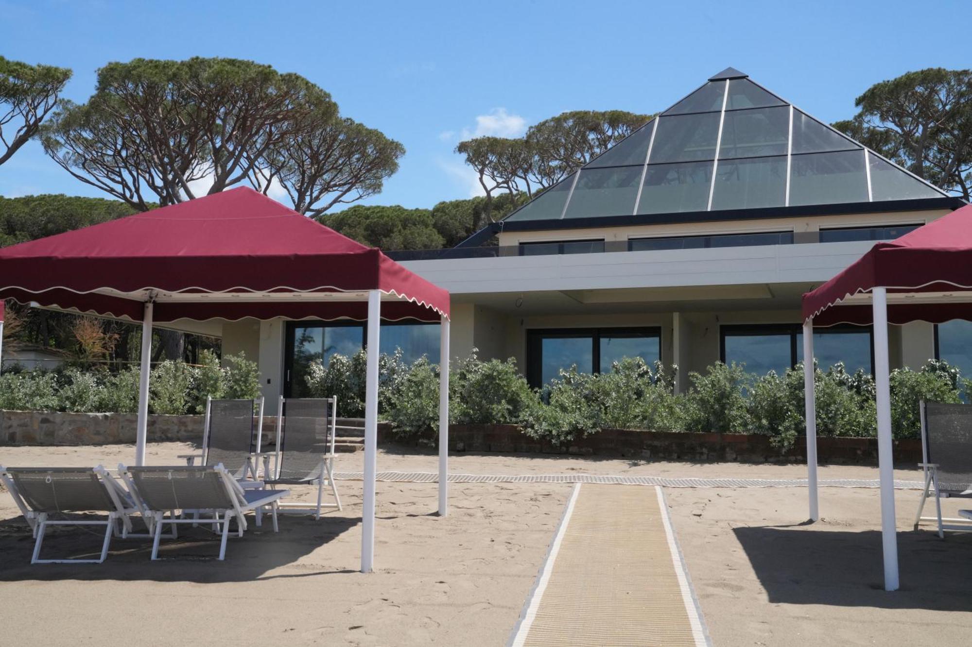 Cala Beach Resort Punta Ala Exteriör bild